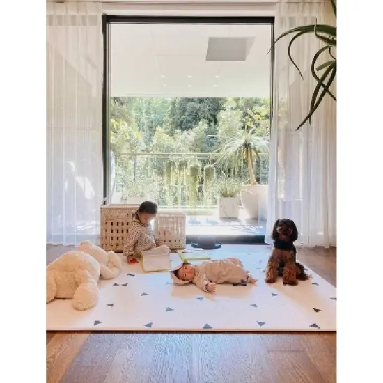 LITTLE Bot Ofie Playmat - Zen line + Triangle image {1}