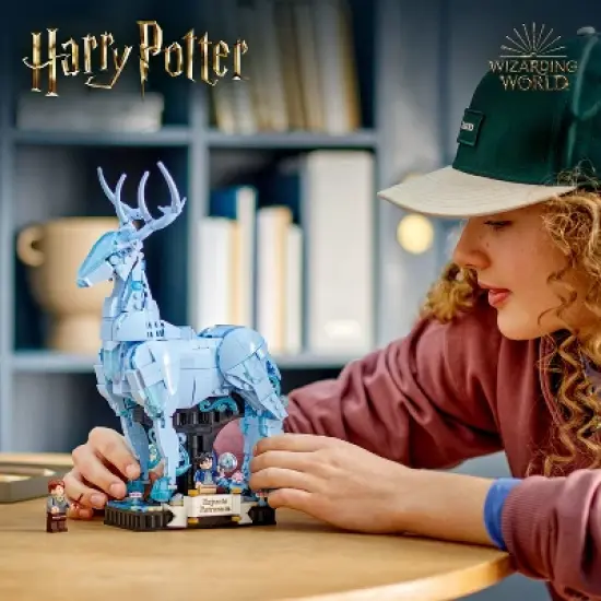 LEGO Harry Potter Expecto Patronum Build and Display Set 76414 image {1}