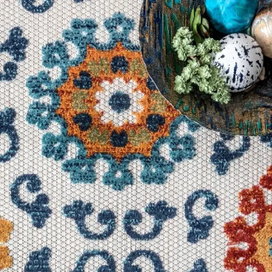 nuLOOM Indoor/Outdoor Transitional Aurora Patio Area Rug image {5}