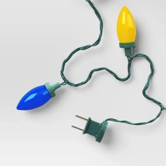 25ct LED C9 Classic Glow Indoor Outdoor Christmas String Lights with Green Wire - Wondershop&trade; image {4}