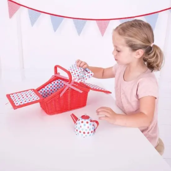 Bigjigs Toys Tin Tea Set and Basket Role Play Toy image {2}