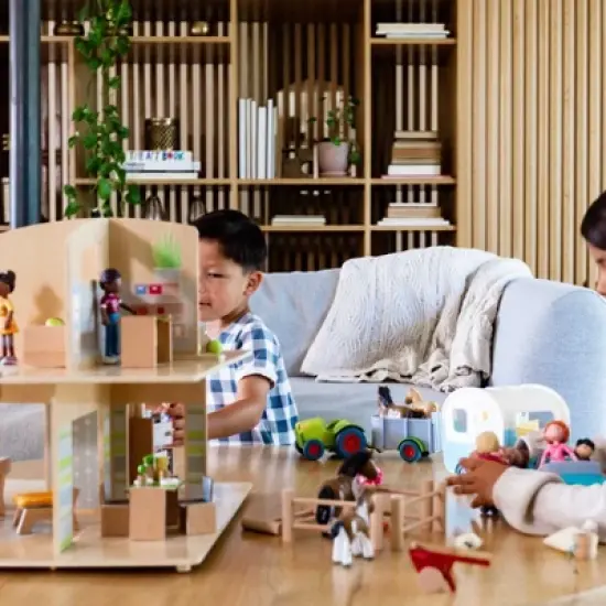 HABA Little Friends Dollhouse City Villa with 10 Pieces of Furniture image {6}