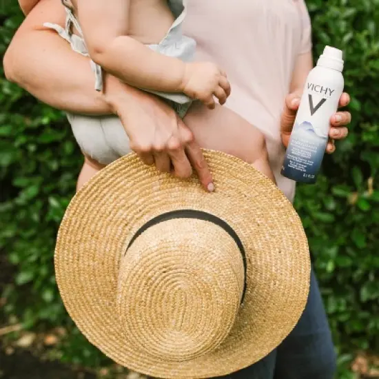 Vichy Volcanic Water Face Mist - 5.1 fl oz image {3}