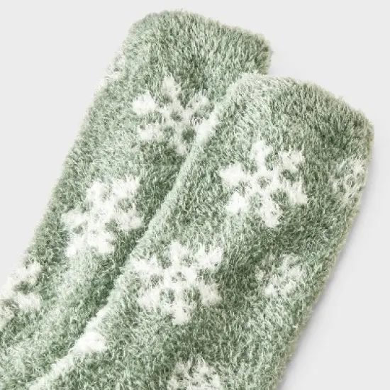 Women's Snowflake Cozy Crew Socks - Auden&trade; 4-10 image {2}