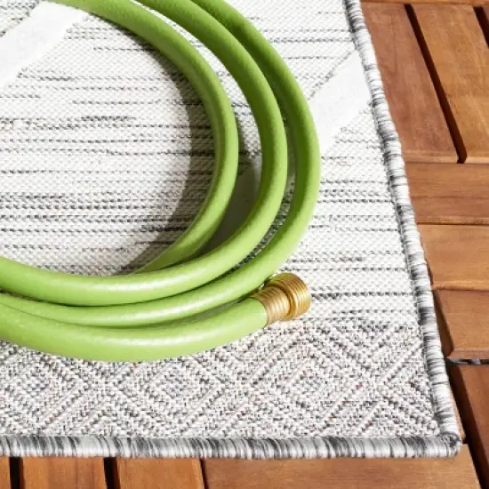 Cabana CBN410 Power Loomed UV Resistant Indoor/Outdoor Rugs - Safavieh image {3}