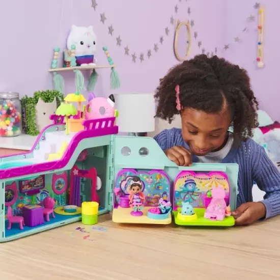 Gabby's Dollhouse Kitty Narwhal's Carnival Room Playset image {4}