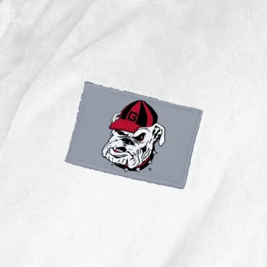 NCAA Georgia Bulldogs White Out Silk Touch Robe Small/Medium image {3}