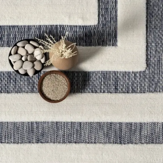 nuLOOM Karia Transitional Diamond Indoor/Outdoor Patio Area Rug image {5}