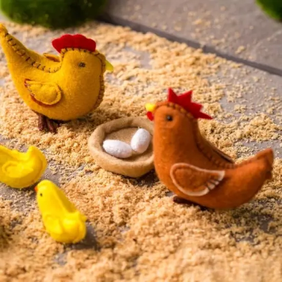 Magic Cabin - Felt Chickens Play Set for Kids Imaginative Play image {5}