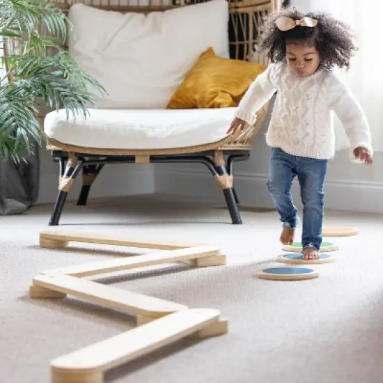 Little Partners Learn 'N Balance Set with 4 Stepping Stones - Natural image {4}