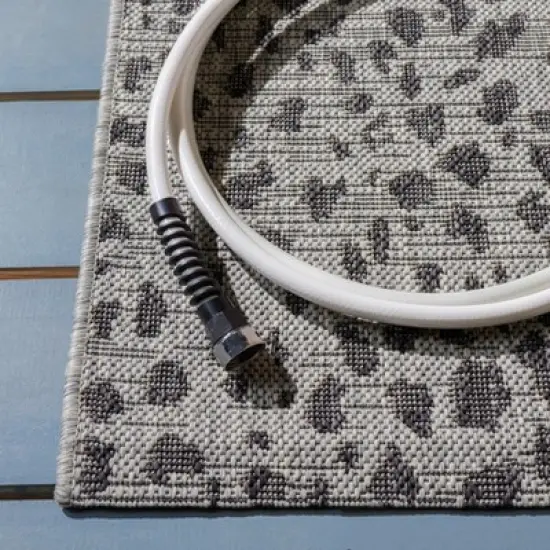 Courtyard CY8505 Power Loomed Indoor/Outdoor Area Rug  - Safavieh image {2}