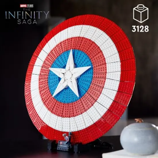 LEGO Marvel Captain America&rsquo;s Shield Building Model Kit 76262 image {1}