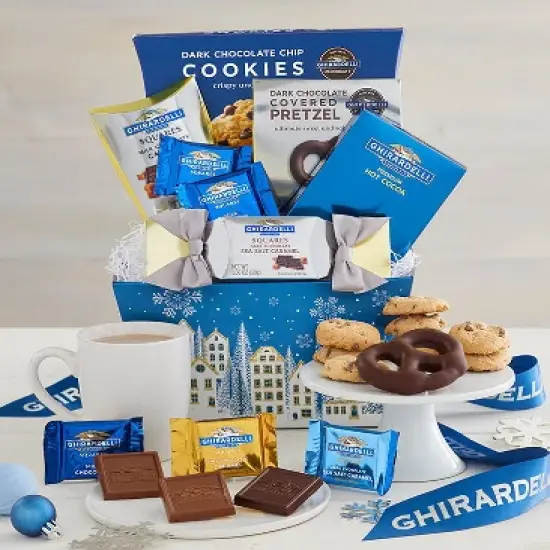 GreatFoods Sweets and Snacks Gift Basket image {6}