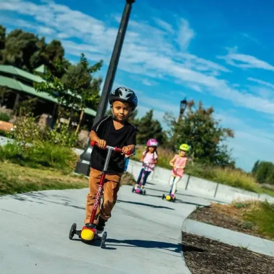 
GOMO 3 Wheel Kids' Kick Scooter image {2}