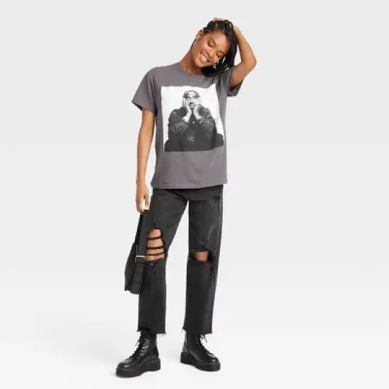 Women's Tupac Short Sleeve Graphic T-Shirt - Black image {2}