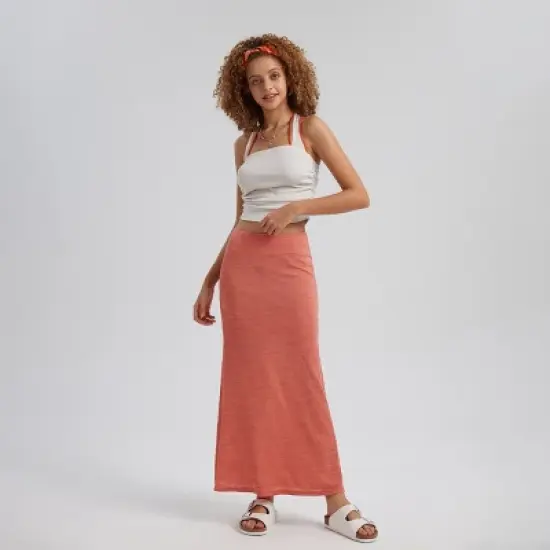 Women's Ribbed Ruched Cropped Halter Top - White image {4}