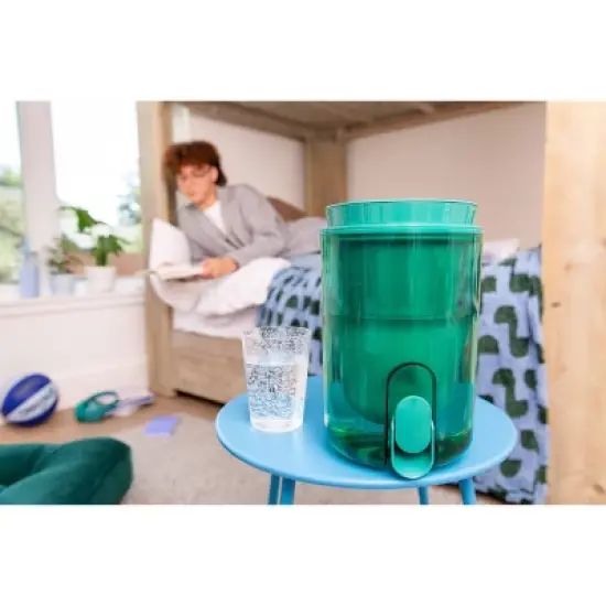LifeStraw Home 10 Cup Studio Water Filter Dispenser Jade image {2}