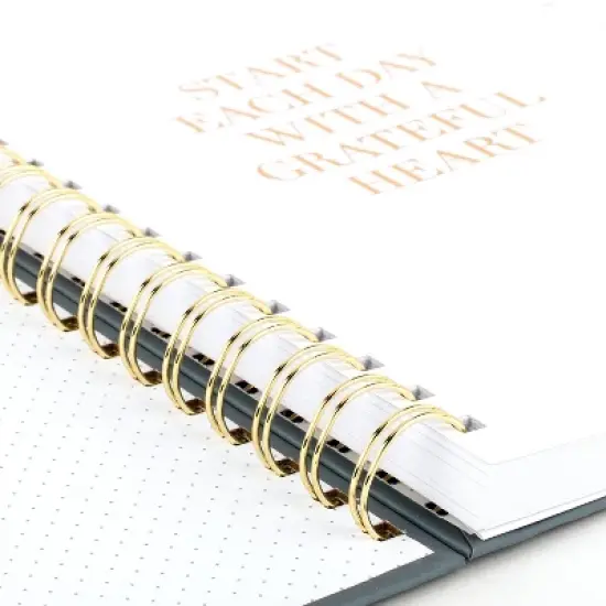 Sugar Paper Essentials 8.5"x6.5" 2026 Small Planner Green Badge image {3}