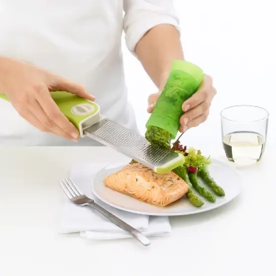 Lekue Herbstick Fresh Herb Saver image {3}
