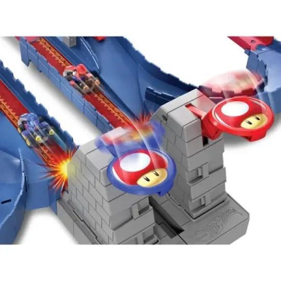 Hot Wheels Mario Kart  Bowser's Castle Trackset image {4}