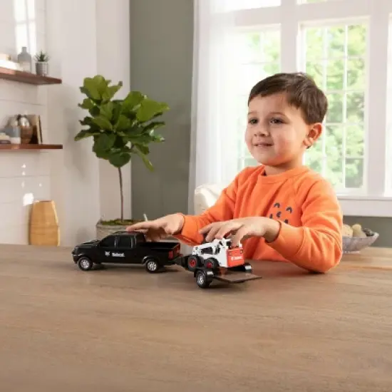 ERTL 1/32 Bobcat S450 Skid Loader with Pickup and Trailer, 47393 image {4}