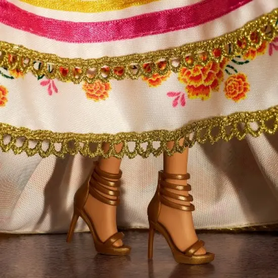 Barbie Signature D&iacute;a De Muertos 2025 Collectible Doll in Ruffled Cream Gown image {4}