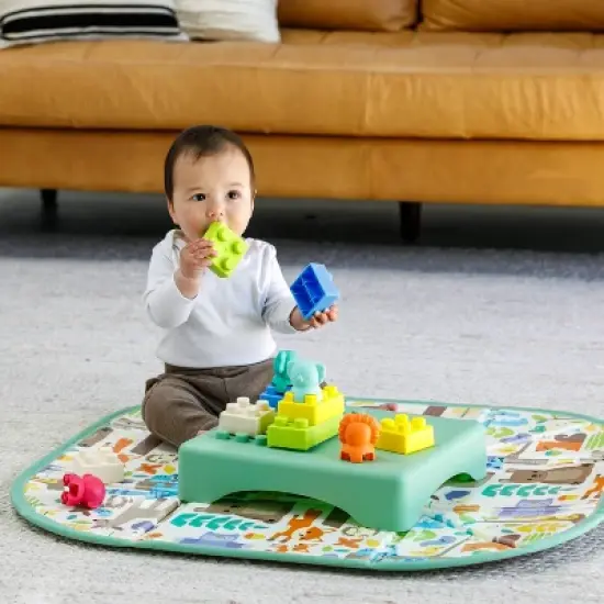 Infantino Go gaga! Super Soft 1st Building Blocks Activity Station image {7}