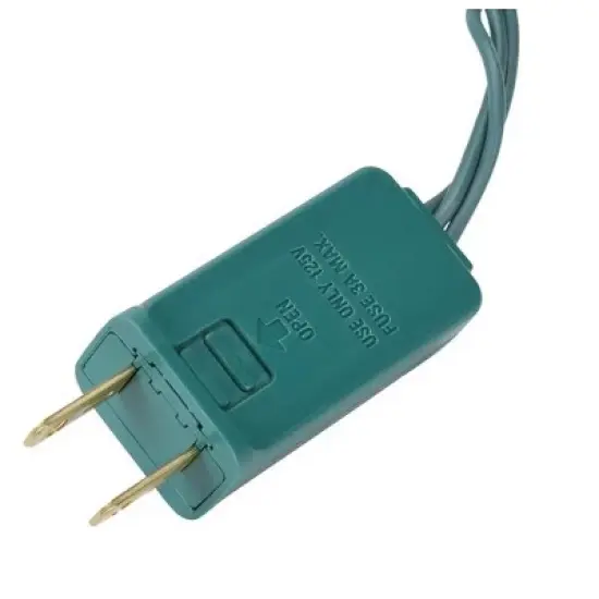 GE Energy Smart 150 LED C-6 Faceted Warm White Lights with Green Wire 49.6-FT image {2}