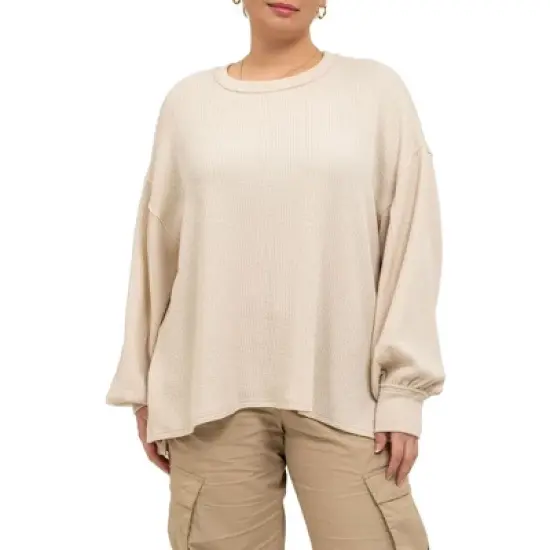 August Sky Women's Plus Solid Crewneck image {5}
