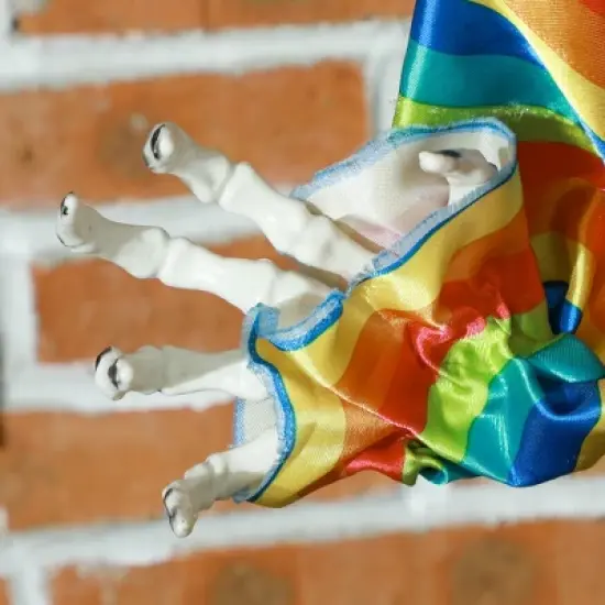 HOMCOM Hanging Clown Corpse Outdoor Halloween Decoration with Sound Activated Light Up Eyes & Sound Effects, Animated Prop for Party image {5}