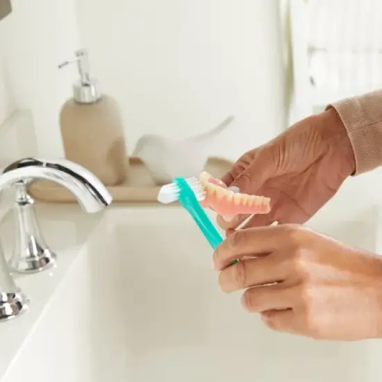 McKesson Denture Brush Green 16-TBDEN (144 Ct) image {3}