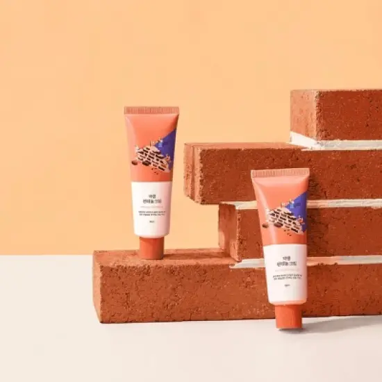 Round Lab Korean Skincare Panthenol Cream for Deep Hydration and Skin-Revitalizing with Ceramide (For All Skin Types) | 80ml (2.70 fl. Oz) image {4}