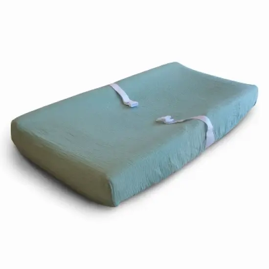 Mushie Extra Soft Muslin Changing Pad Cover image {7}