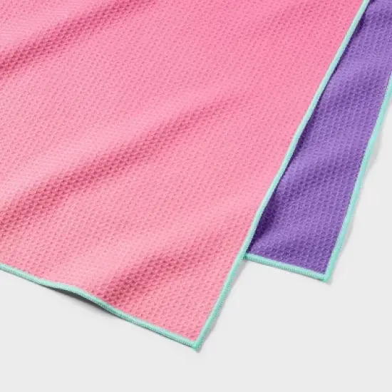 Pink Ombre XL Sand Resist Beach Towel - Sun Squad&trade; image {2}