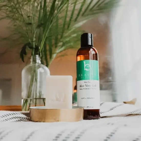 Beauty by Earth - Aloe Vera Plant for After Sun Lotion image {3}