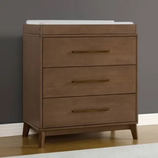 Delta Children Spencer 3 Drawer Dresser with Changing Topper image {16}