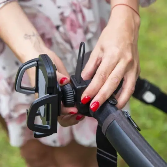 Hands-Free Stroller Cell Phone Holder, Attachable Plastic 6.5cm x 10.5cm x 5.1cm Smartphone Stand image {1}