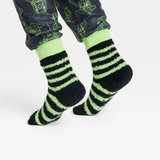 Boys' Star Wars: The Mandalorian The Child Pajama Set with Cozy Socks - Gray image {3}