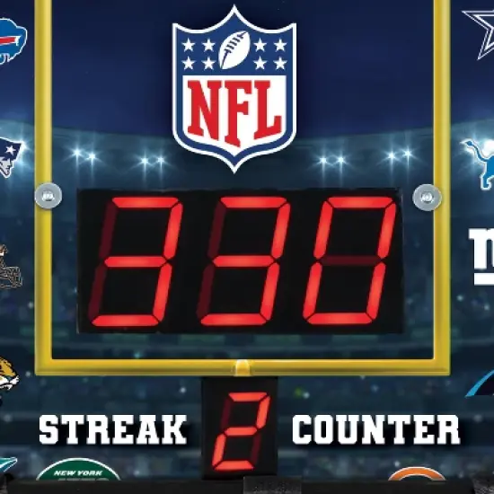 NFL 2 Minute Drill Arcade and Table Game image {2}