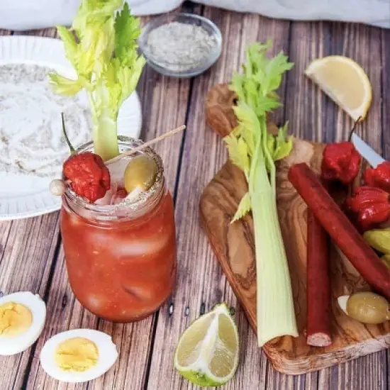 Mr & Mrs T Whiskey Sour, 1L Bottle, 1 Pack &ndash; Premium Cocktail Mixer, Ready to Use image {3}