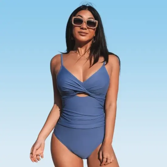 Women's Twist Front Cutout One Piece Swimsuit -Cupshe image {7}