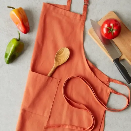 Design Imports  Chino Chef Apron Spice image {5}