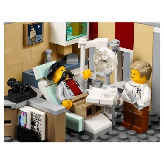 LEGO Creator Expert Assembly Square 10255 image {13}