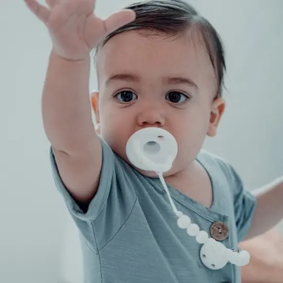 Pacifier Clip for Boys and Girls by Comfy Cubs image {1}