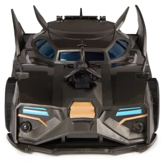 DC Comics Crusader Batmobile with Action Figure image {7}