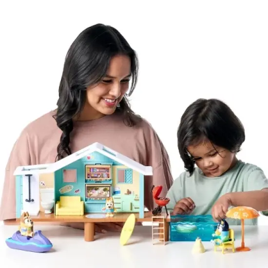 Bluey's Ultimate Beach Cabin Playset image {2}