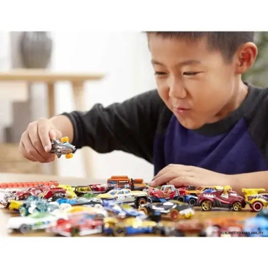 Hot Wheels 20 Car Gift Pack (Styles May Vary) H7045 image {1}