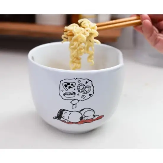 Silver Buffalo Peanuts "Munch Time" 20-Ounce Ceramic Ramen Bowl and Chopstick Set image {3}