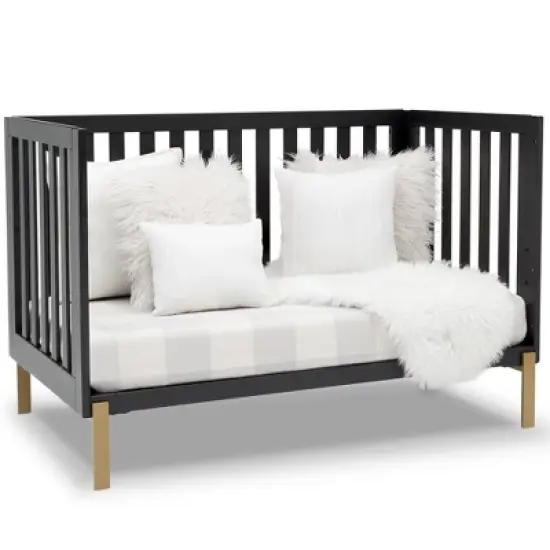 Delta Children Hendrix 4-in-1 Convertible Crib image {7}