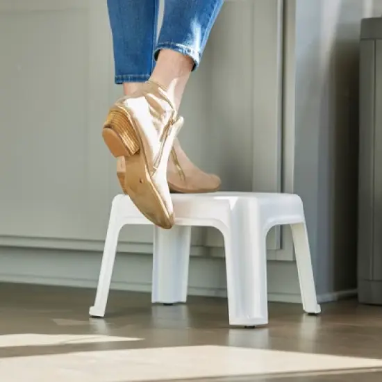 Gracious Living 9.5-Inch Tall, Sturdy Non Slip Plastic Single Level Home Step Stool for Kitchen, Bathroom, Laundry, or Pantry image {3}